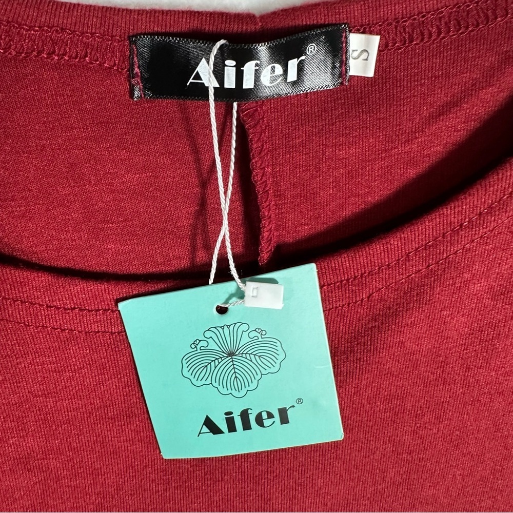 NWT Aifer Wine Red Top Scoop Neck Size Small Minimalist Casual Work - Picture 5 of 8